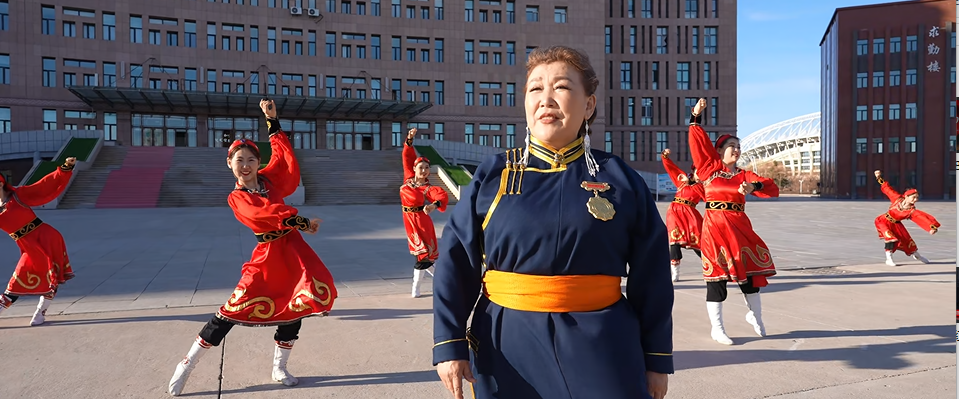 奔腾的海骝马